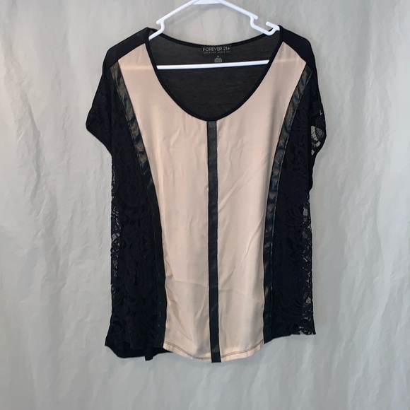 1x Mixed Media Forever 21 Plus Top Nude / Black Faux Leather & Lace - Picture 1 of 9